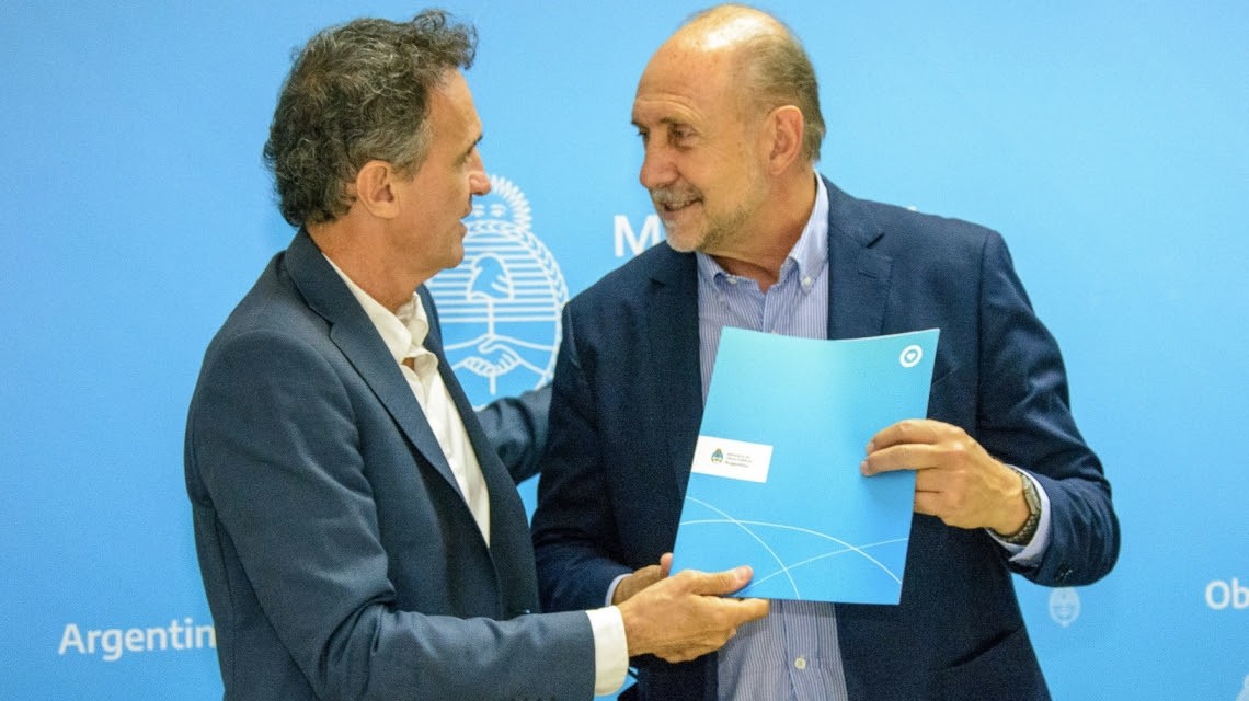 Perotti firmó con Katopodis el acta de inicio de obra del Acueducto San Javier-Tostado | Noticias