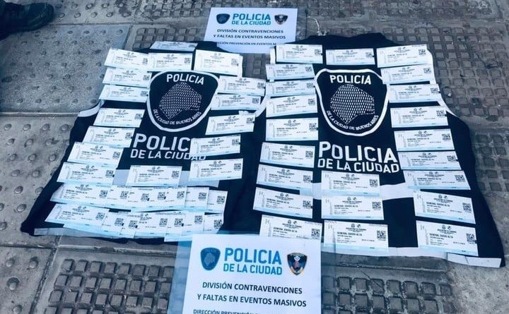 La Policía incautó entradas falsas y 3.000 artículos antes de Argentina-Panamá | Deportes