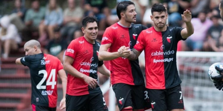 Colón, con la chapa de campeón argentino, enfrenta a Colo Colo en Chile | Deportes
