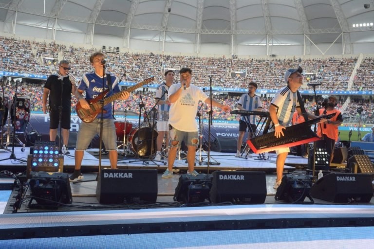 Varios artistas le pusieron el color a la previa de Argentina vs. Curazao en Santiago del Estero | Deportes