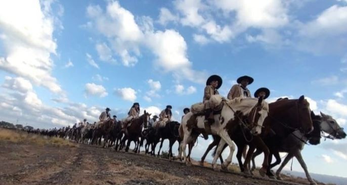 Cabalgata de la Fe a la Difunta Correa: Un jinete le pegó un rebencazo a un hombre que terminó internado | Nacionales