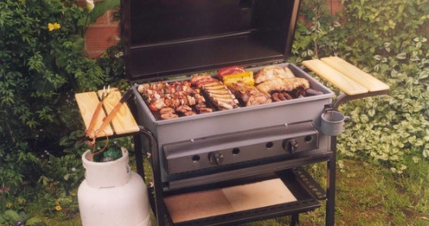 Preparaba un asado, le explotó la garrafa de la parrilla y murió | Nacionales