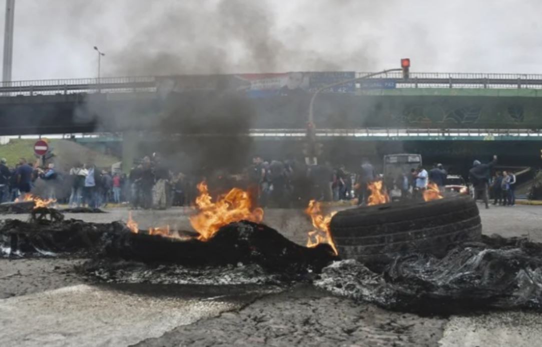 53 líneas de colectivos se sumaron al paro por el crimen del chofer en el Conurbano Bonaerense | Nacionales
