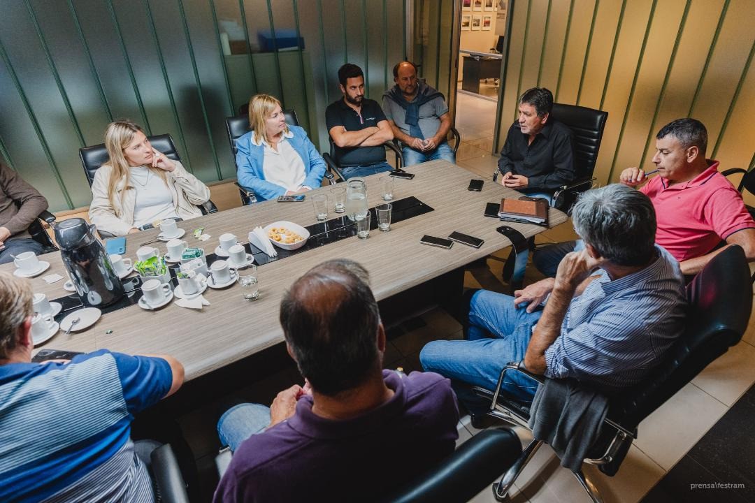 Actualización de Asignaciones Familiares y servicios del IAPOS en la agenda de la Paritaria Municipal | Noticias