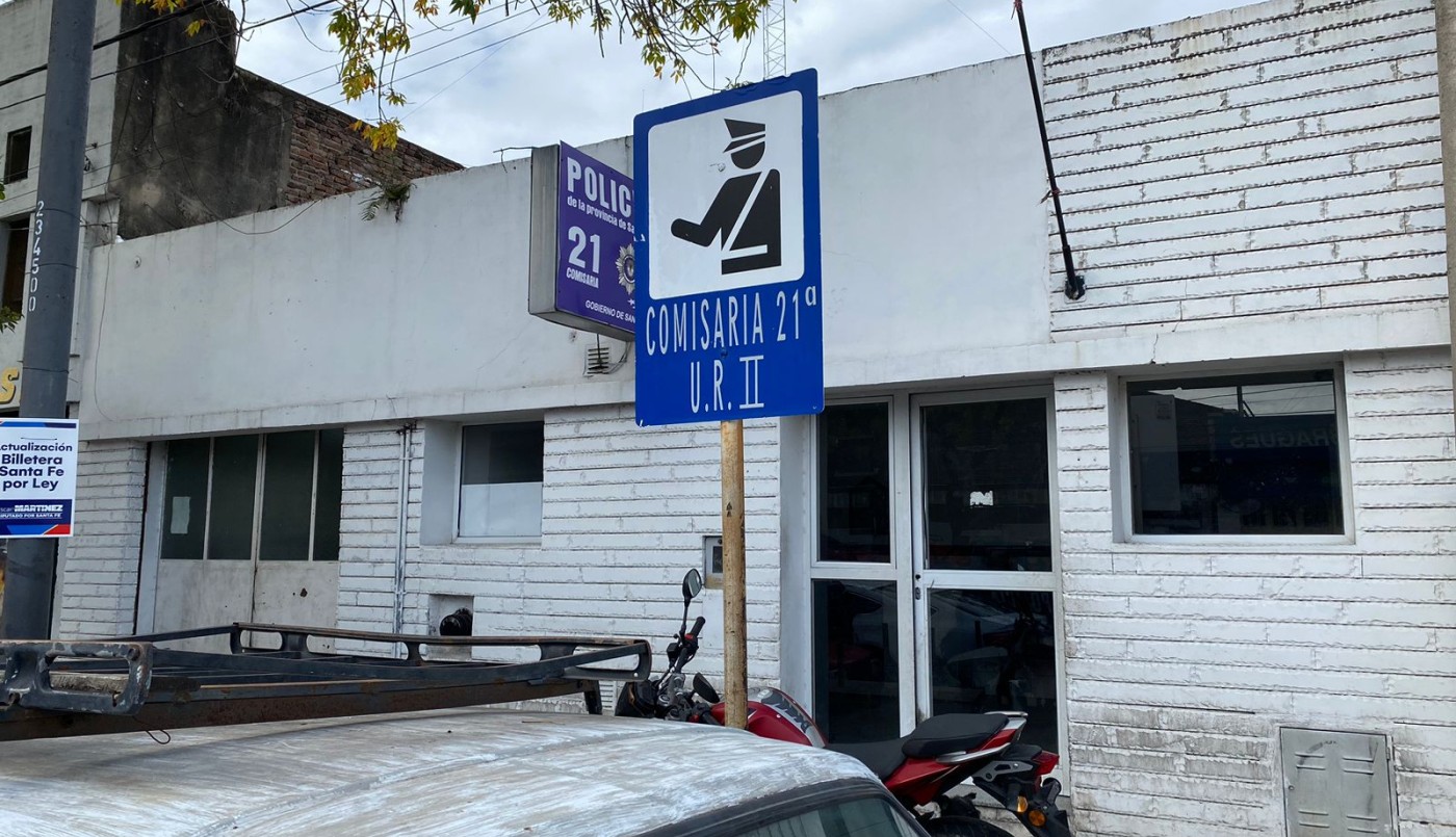 Tres presos limaron los barrotes y se fugaron de una comisaría en Rosario | Noticias