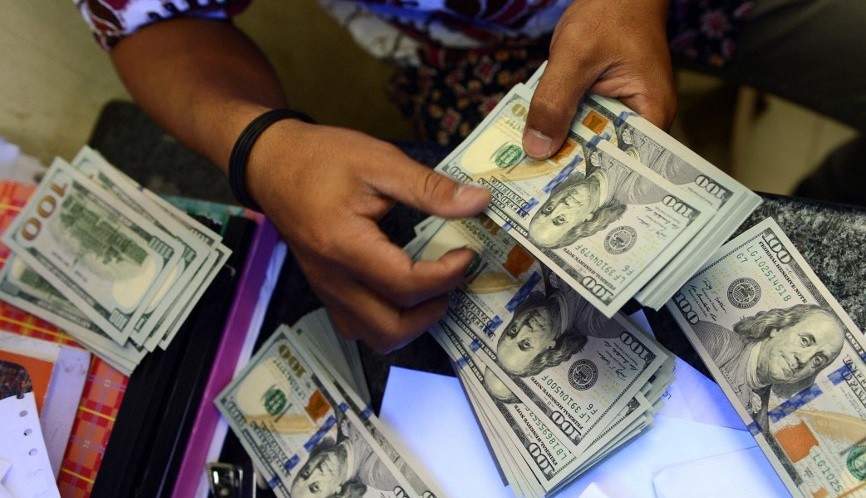 Nuevo récord del dólar blue: sube $ 12 en dos días | Nacionales