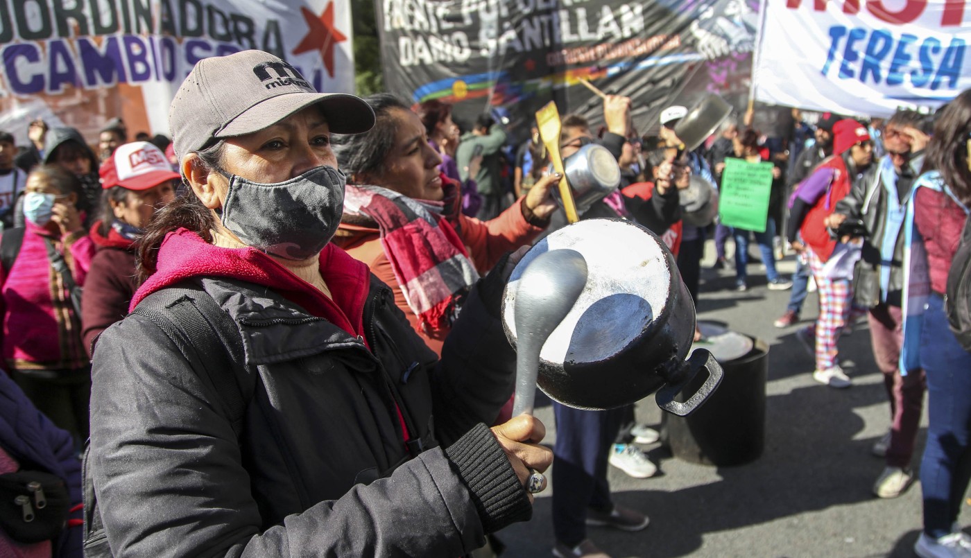 Piqueteros levantaron el acampe tras pasar la noche en Plaza de Mayo y protestar en Desarrollo Social | Nacionales