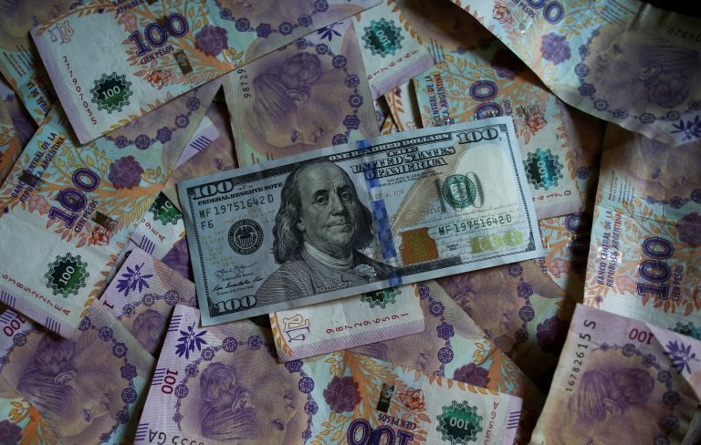 El dólar blue bajó fuerte tras dos semanas de suba imparable | Información General