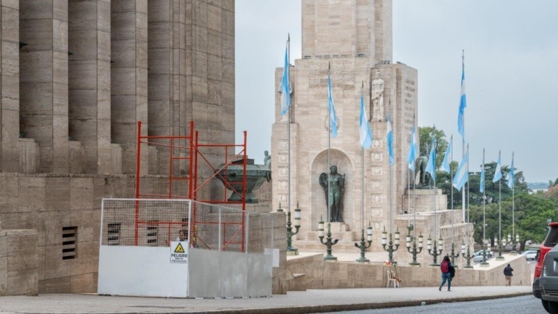 Empezaron las obras de restauración del Monumento a la Bandera: cuándo estarán terminadas | Noticias