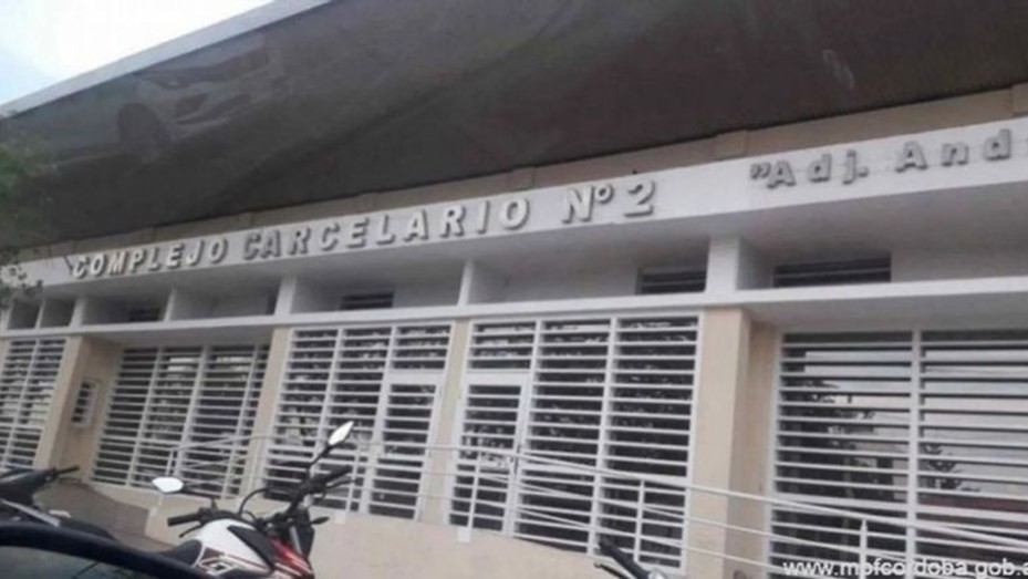 Córdoba: detuvieron a una joven que quiso ingresar con drogas a la cárcel donde está detenida su pareja | Nacionales