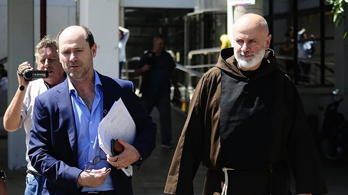 Comienza el juicio contra un cura por abusos a un joven de 19 años en una congregación | Judiciales