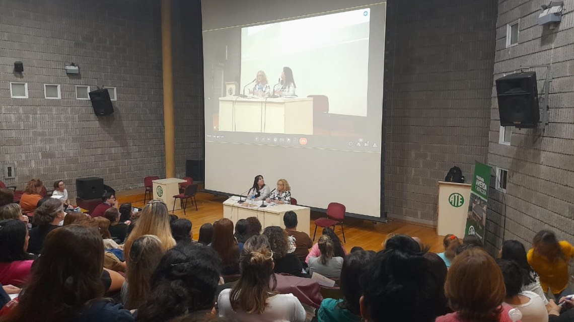 Se realizó una jornada de intercambio y capacitación con trabajadores de Centros de Acción Familiar | Noticias