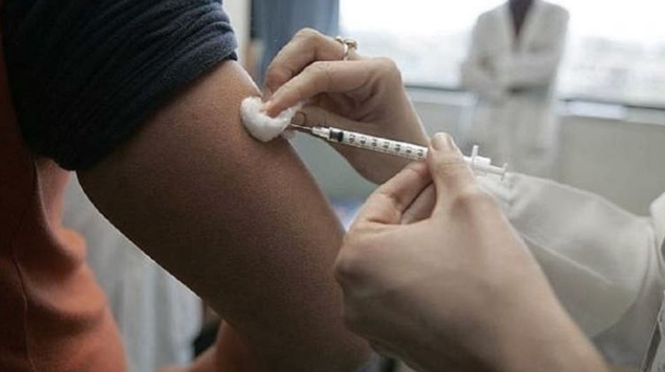 Estados Unidos aprobó la primera vacuna del mundo contra el virus que causa la bronquiolitis | Salud