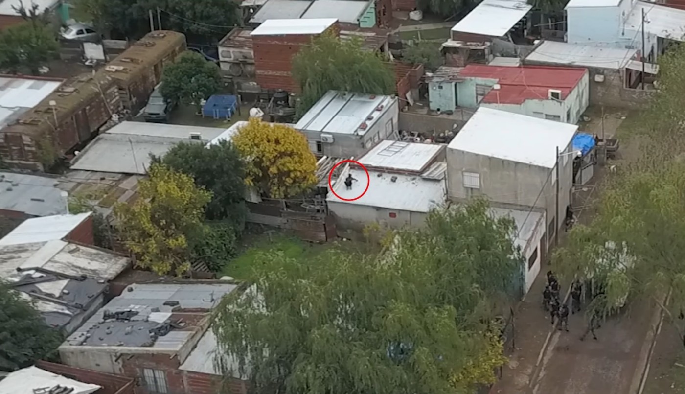 Rosario: cayó "El Gacela", capo narco que escapaba por los techos y fue visto por dron | Policiales