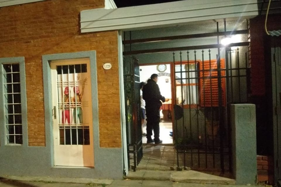 Violento robo en barrio El Pozo: golpearon a una mujer de 77 años | Policiales