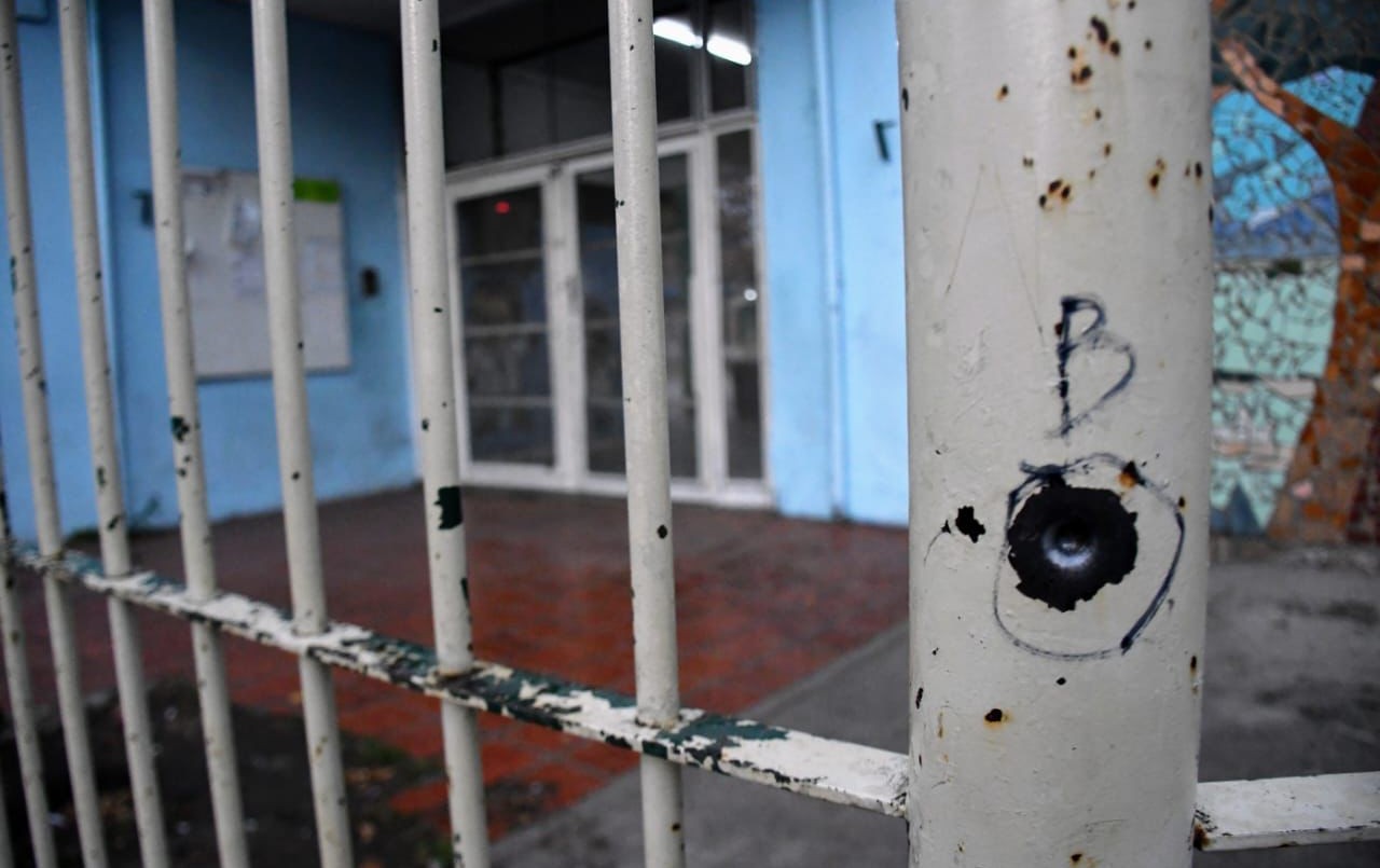 Balearon otra escuela en Rosario y crece la preocupación en la comunidad educativa | Noticias