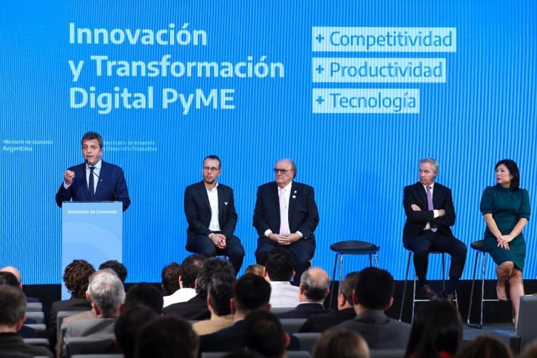 Massa anunció 130 millones de dólares para la digitalización industrial de las PyMEs | Nacionales