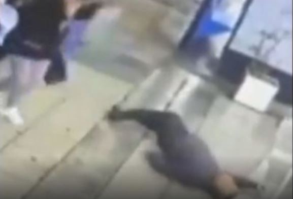 Habló el hijo del hombre noqueado por pedir ir al baño en un local: sigue en terapia intensiva | Nacionales