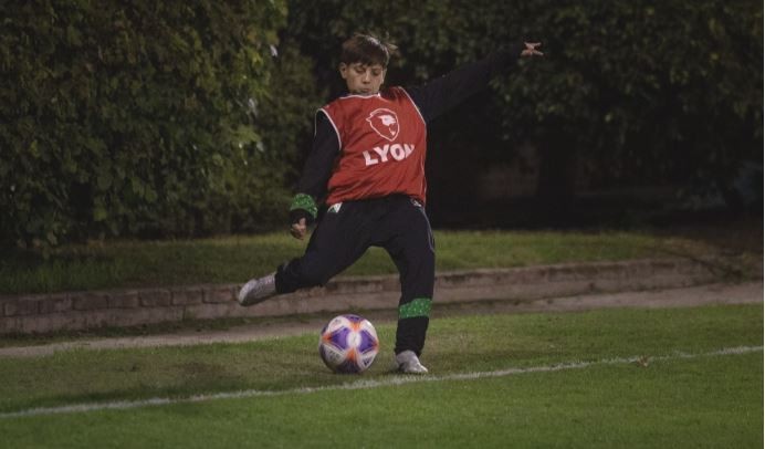 La emoción de un alcanzapelotas que fue clave para que su equipo hiciera un gol | Deportes