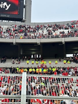 Conmoción por la muerte de un hincha de River que cayó desde tribuna | Deportes
