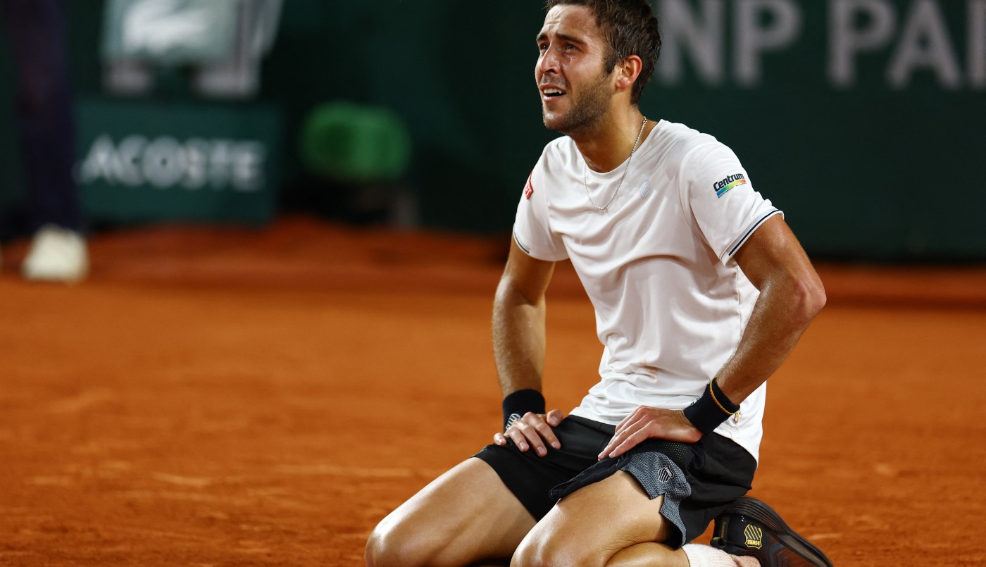 Etcheverry aplastó a Nishioka y se metió por primera vez en los cuartos de final de Roland Garros | Deportes
