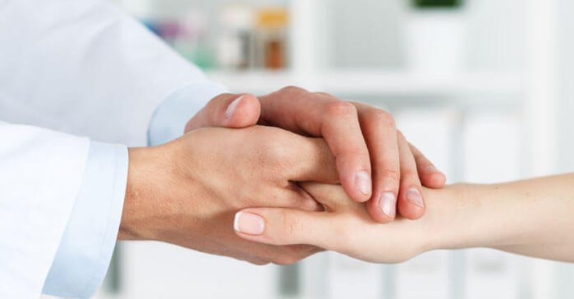 Un hombre adoptó a la hija de su expareja, de 29 años, luego de haberse separado | Nacionales