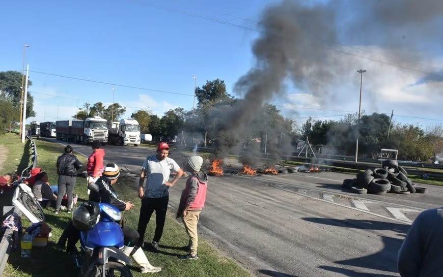 Nuevo corte de tránsito en la Circunvalación en reclamo por Mónica Aquino | Noticias