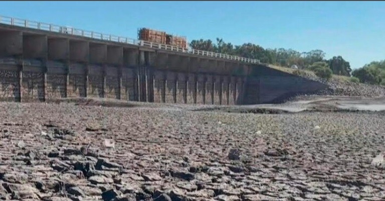 Crisis hídrica en Uruguay:  las reservas de agua potable alcanzan para 20 días | Deportes