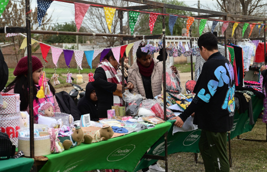 Este sábado comienza la Feria de barrio Las Flores | Información General
