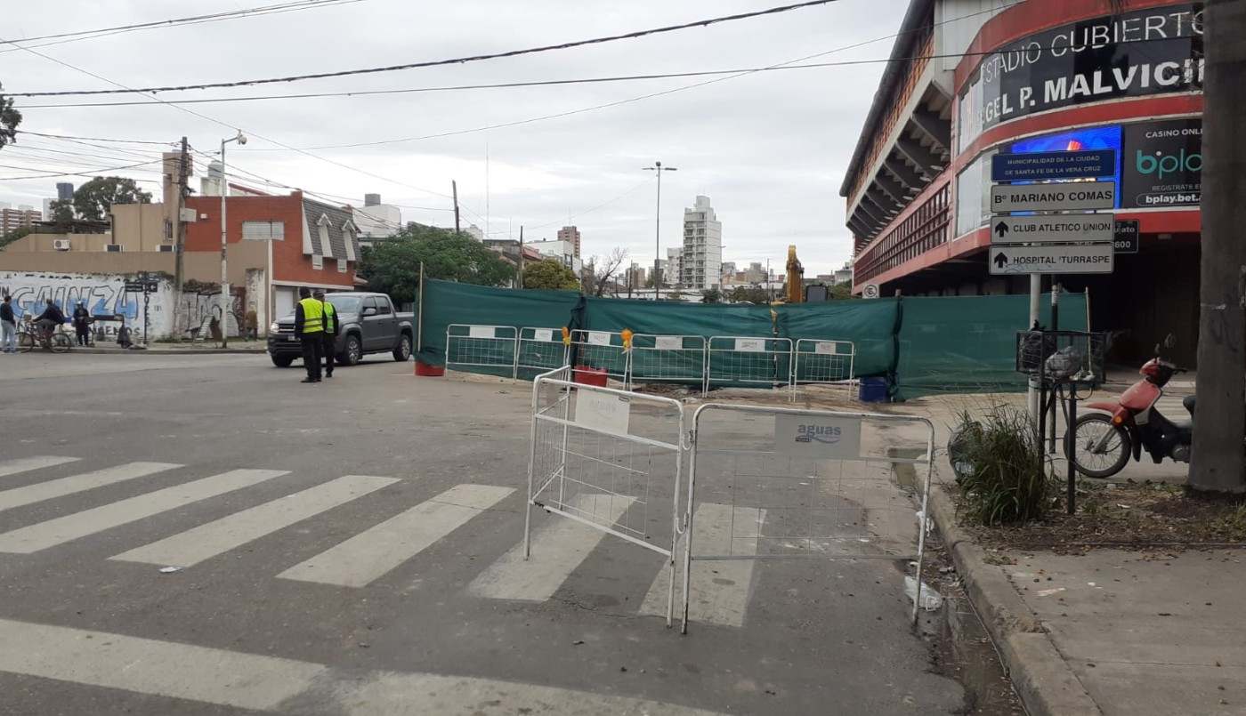 Hallaron una nueva rotura en el socavón frente a Unión | Noticias