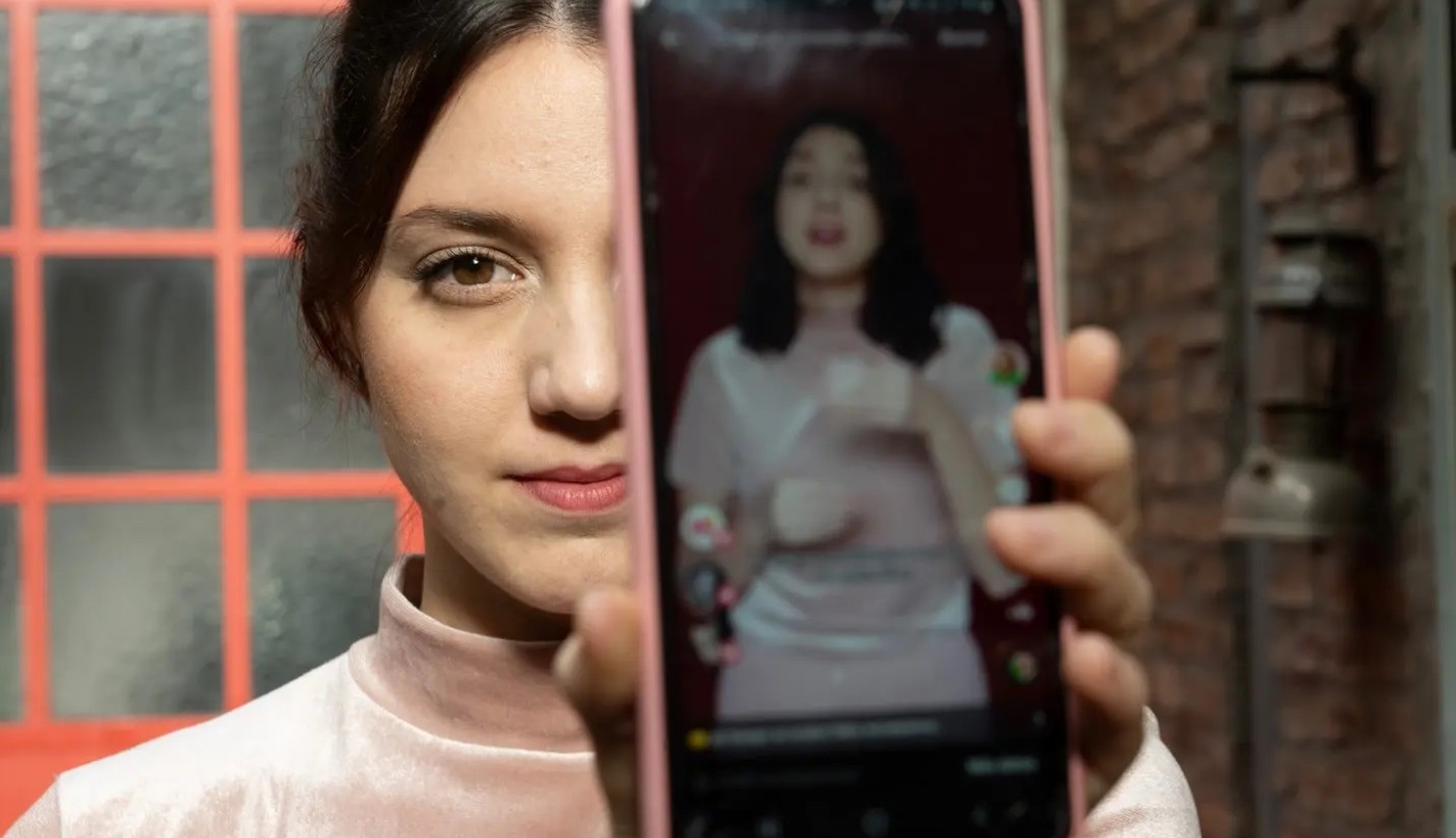 Tiene trastorno bipolar y concientiza en TikTok: "Salir del closet de la salud mental se puede" | Redes