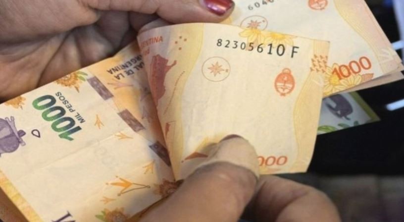 El salario mínimo pasará a ser de $105.500 en julio y llegará a $118.000 en septiembre | Nacionales