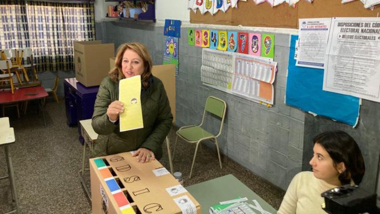 Mónica Fein emitió su voto: "estamos muy contentos con la campaña que hemos hecho" | Noticias
