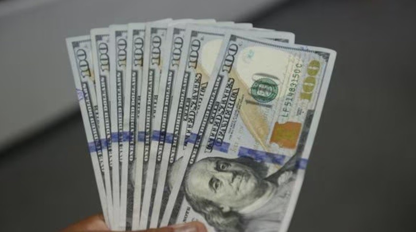 Tras cinco jornadas de tensión cambiaria, baja el dólar blue | Nacionales