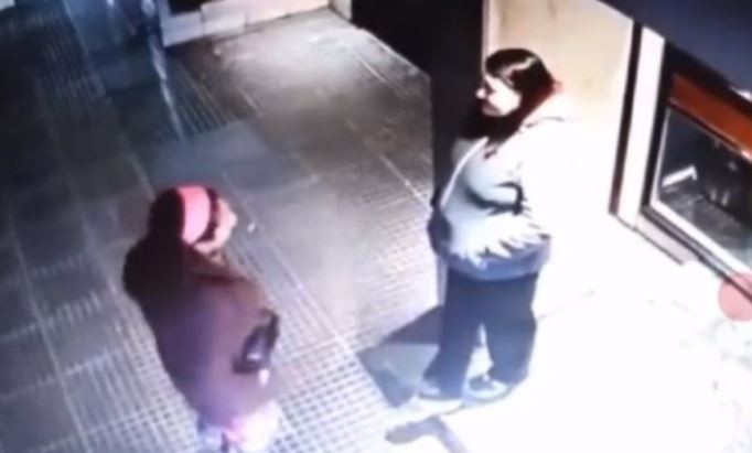 Echaron al diplomático panameño cuya esposa agredió a la encargada de un edificio en Recoleta | Nacionales