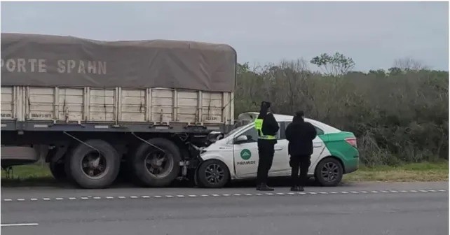 Fatal accidente en la autopista Santa Fe-Rosario: un automovilista chocó contra un camión | Noticias