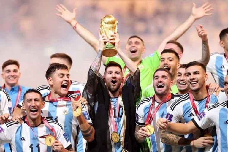 La Selección argentina tiene día y horario para su debut en las Eliminatorias rumbo al Mundial 2026 | Deportes