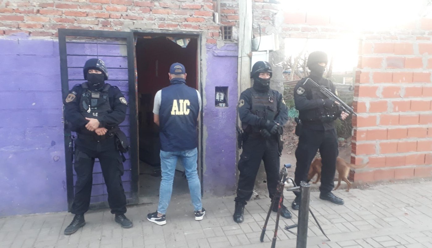 Detuvieron a tres personas por robo de motos | Policiales