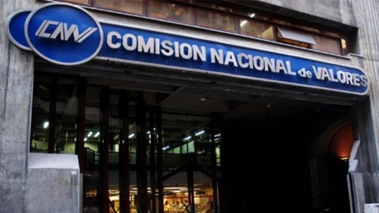 La CNV aplica más restricciones para adquirir dólares financieros | Información General