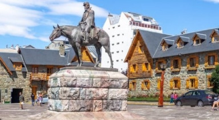 Bariloche: suspenden el traslado del monumento de Julio Argentino Roca | Nacionales