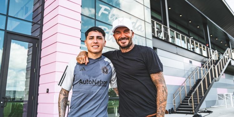 Farías: «Uno siempre sueña jugar con el mejor del mundo» | Deportes