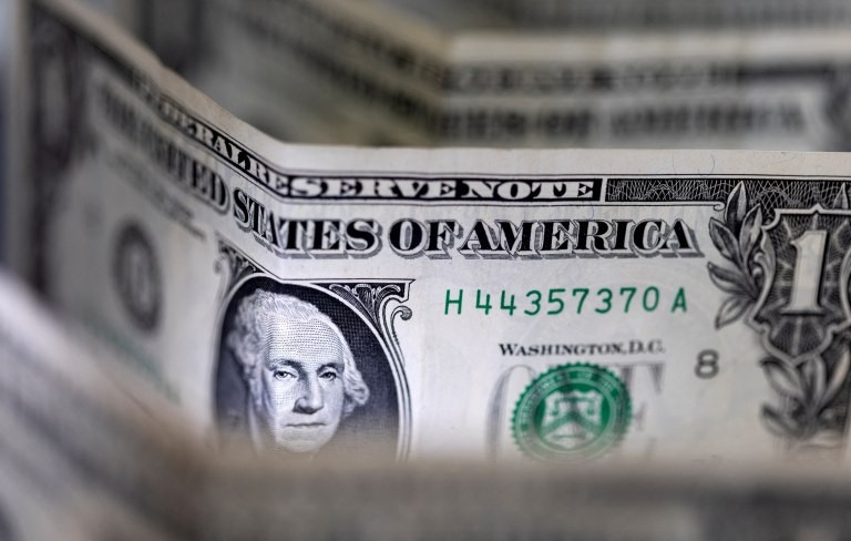 Otra fuerte baja del dólar blue que se mantiene arriba de los $700 | Información General