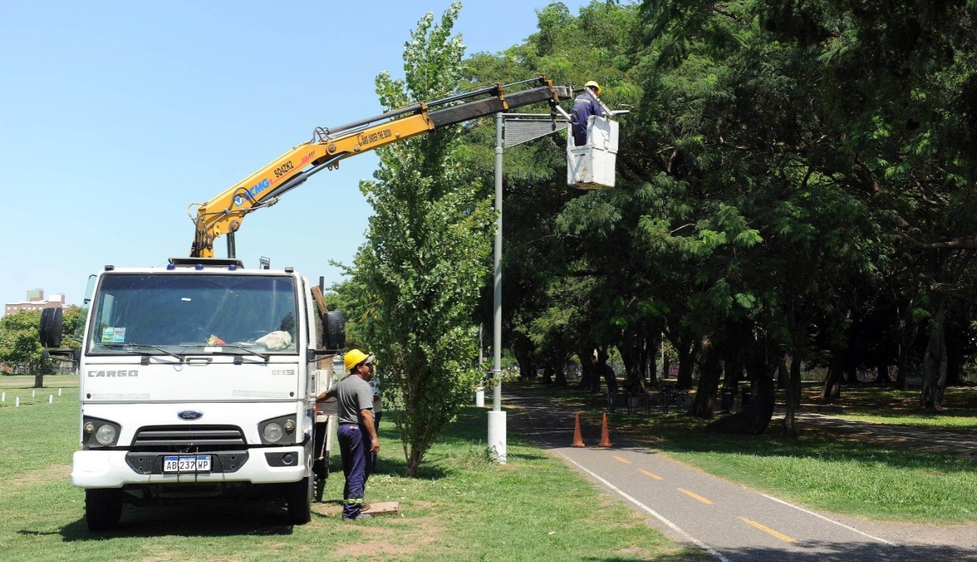 Trabajos de iluminación y bacheo previstos para este miércoles 23 | Información General