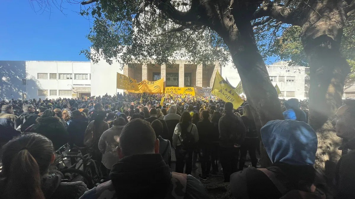 La protesta de Asoem generó caos en distintos puntos de la ciudad | Noticias