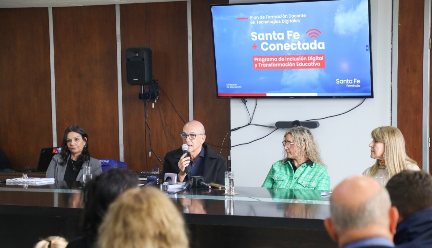 La provincia presentó el Plan de Formación Docente en Tecnologías Digitales | Información General