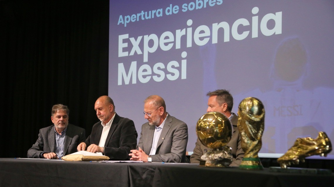 Perotti encabezó la licitación de “Experiencia Messi” en el Museo del Deporte de Rosario | Información General