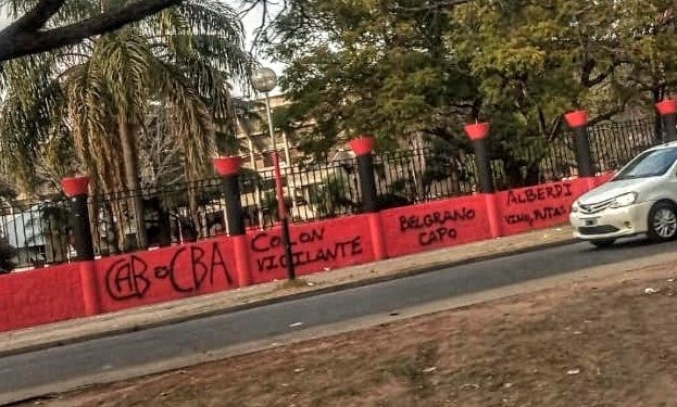 Hinchas de Belgrano vandalizaron el estadio de Colón | Deportes