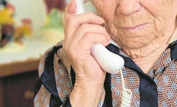 Se hicieron pasar por empleados bancarios para estafar y secuestrar a una anciana en Córdoba | Nacionales