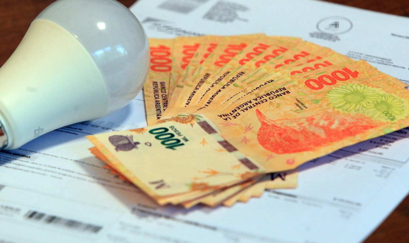 Perotti confirmó el congelamiento de tarifas de agua y luz en Santa Fe | Noticias