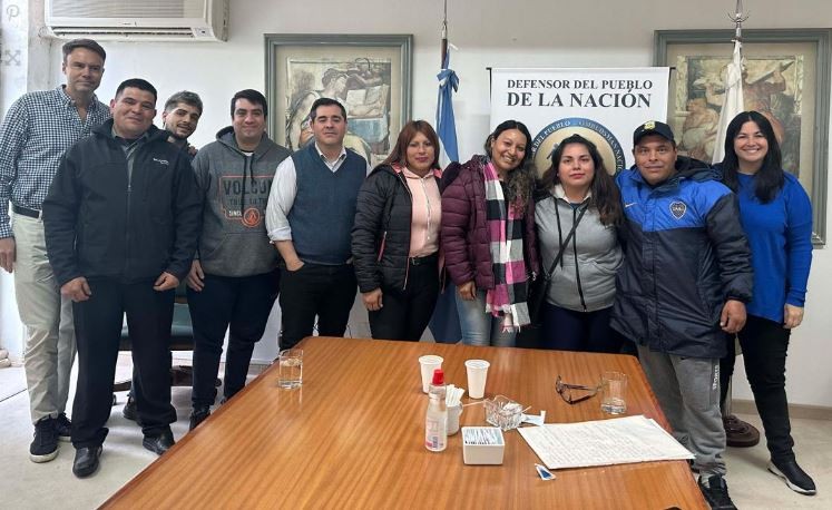 Una mujer pudo conocer a sus hermanos tras permanecer más de 30 años separados | Nacionales